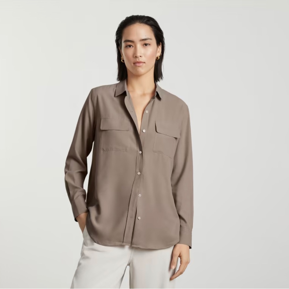 Everlane - The Washable Silk Relaxed Shirt - in Green